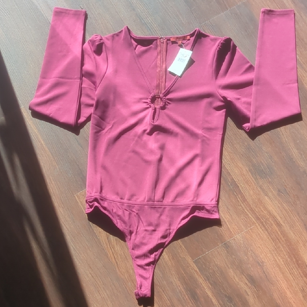 (NEW) RED BY BKE Women's Bodysuit Color Burgundy Size:S.